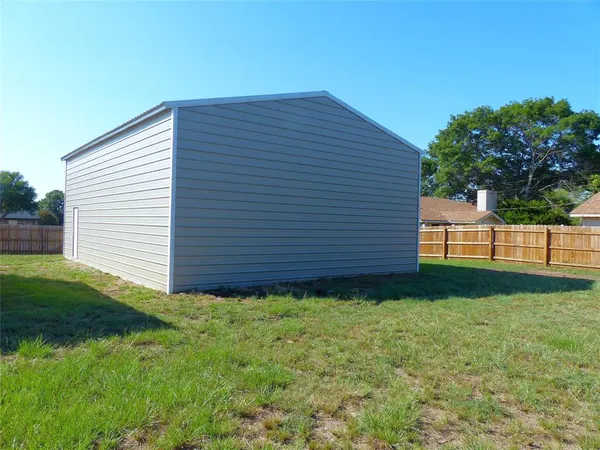 $234,900 | 111 Bruce Street, Brady, TX 76825