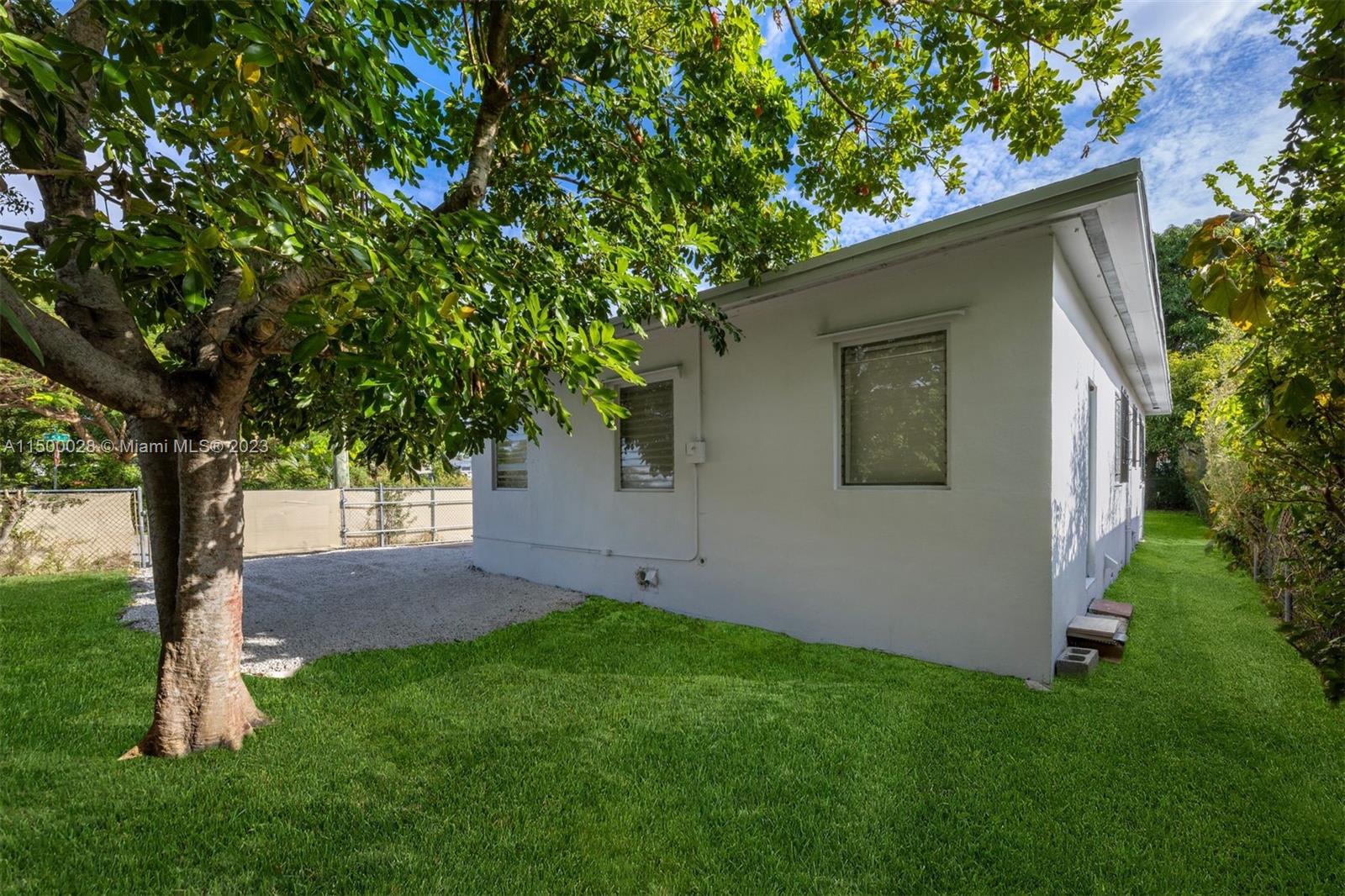 424 Northwest 53rd Street Miami, FL 33127 - Photo 37 of 40