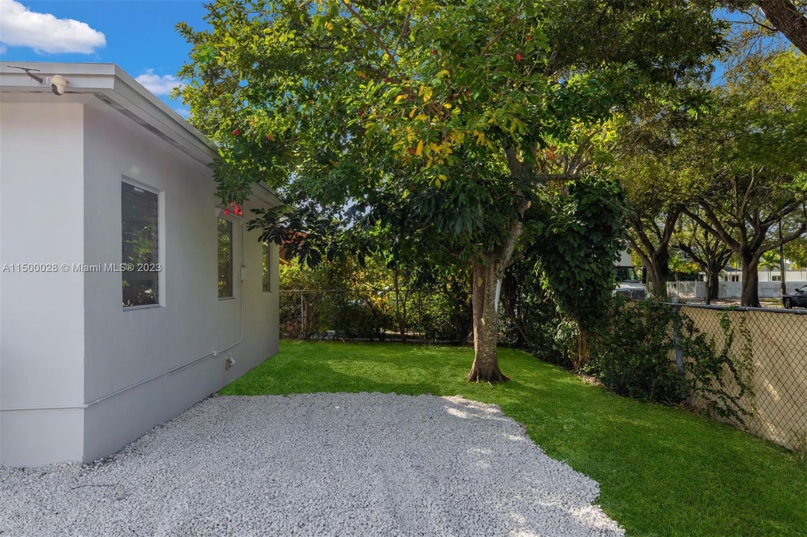 424 Northwest 53rd Street Miami, FL 33127 - Photo 38 of 40