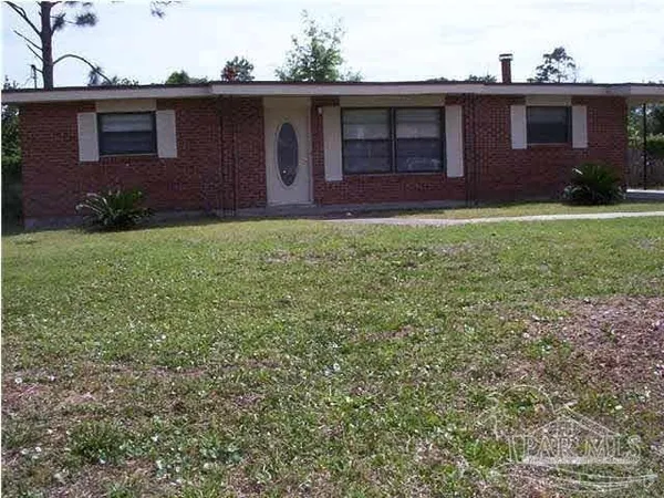 $250,000 | 2221 Creighton Road, Pensacola, FL 32504