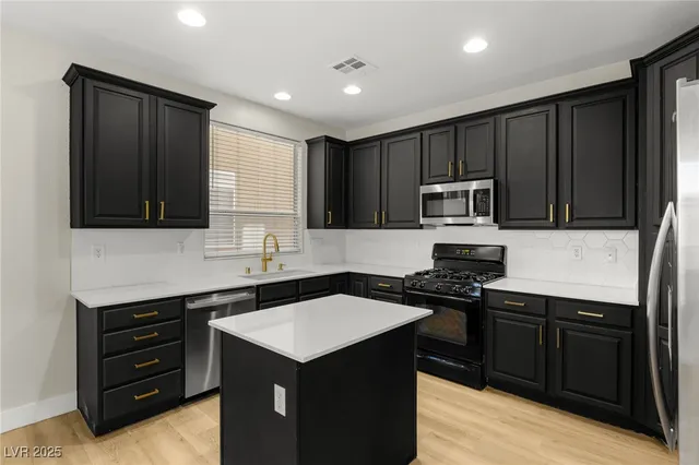 $586,000 | 2850 Culloden Avenue, Henderson, NV 89044