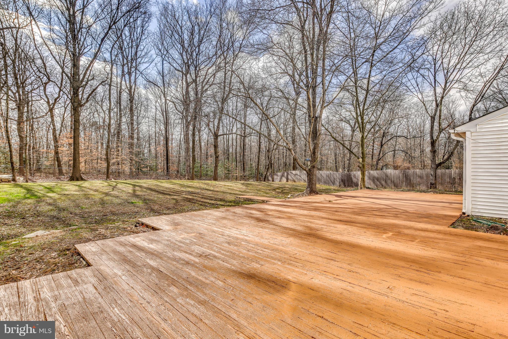 12502 Raven Way Laurel, MD 20708 - Photo 27 of 28 Exterior (Rear)