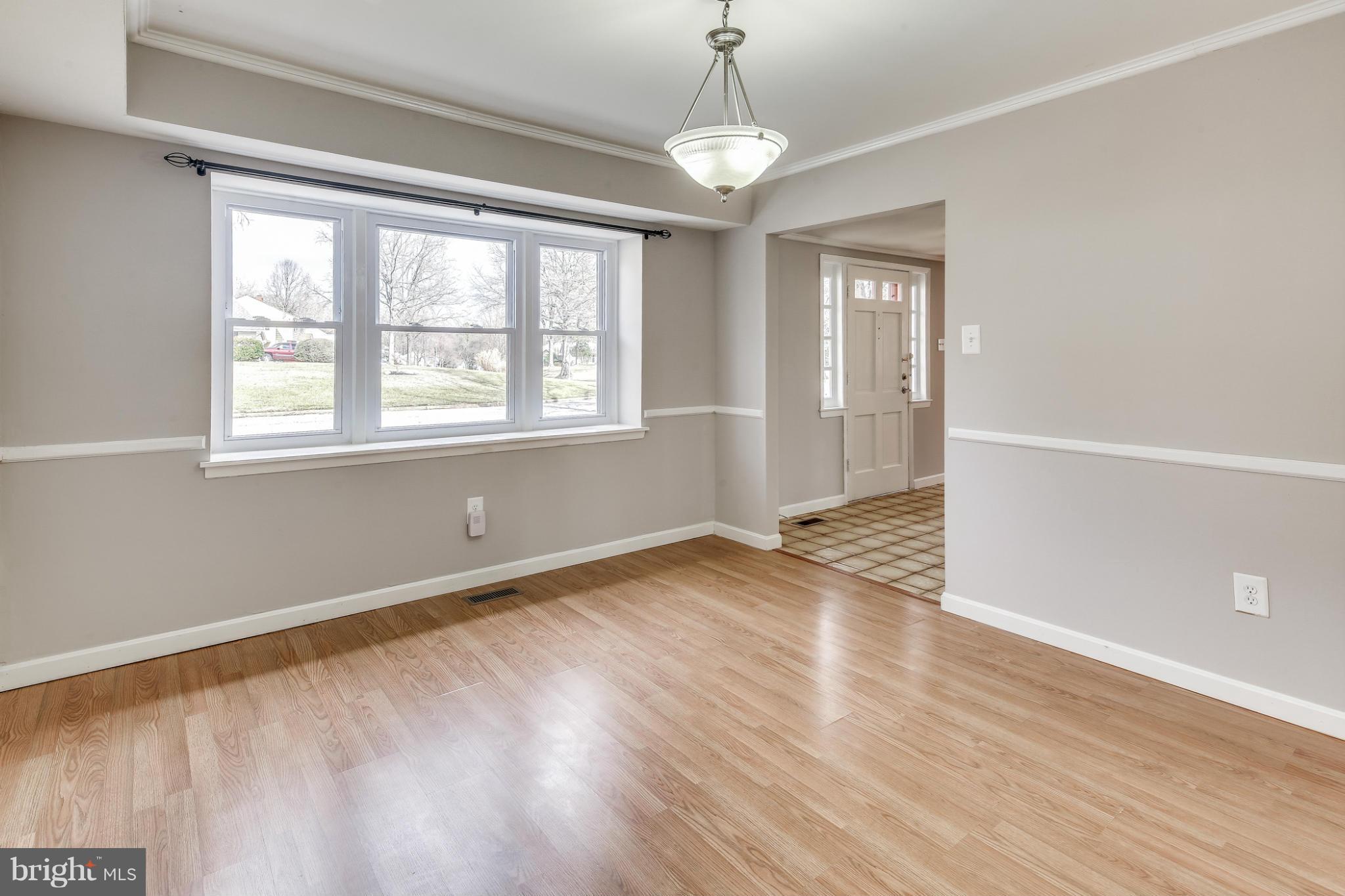 12502 Raven Way Laurel, MD 20708 - Photo 9 of 28 Dining Room