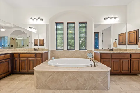 $1,295,000 | 1301 Lions Lair, Leander, TX 78641