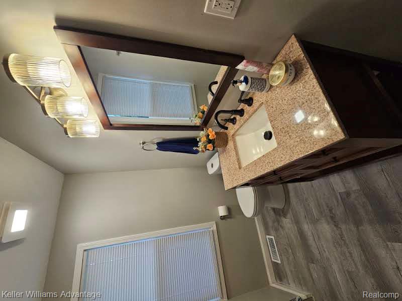 27570 Avondale Street Inkster, MI 48141 - Photo 9 of 22