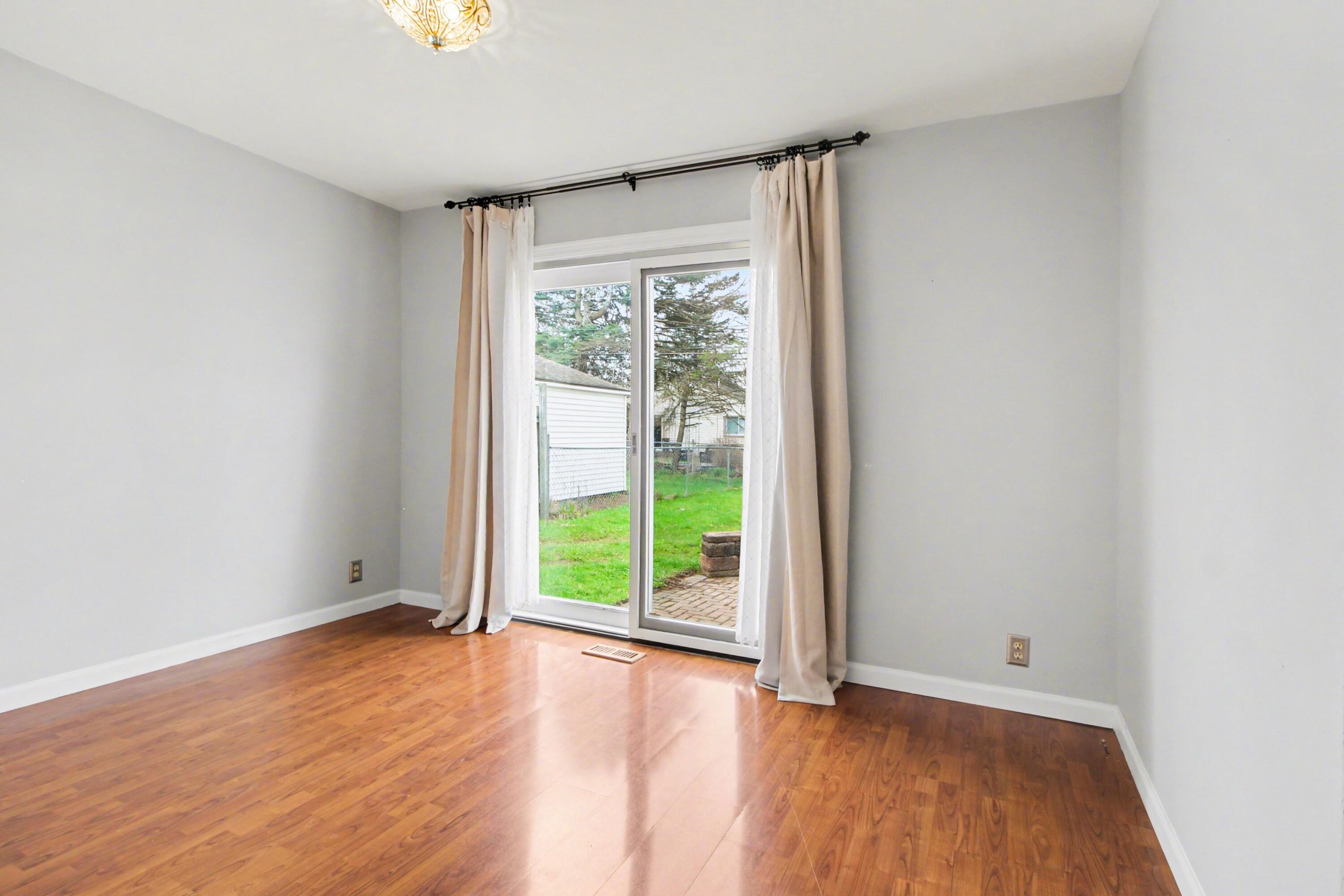 833 Lambkins Road Saline, MI 48176 - Photo 13 of 37 013_file_8038