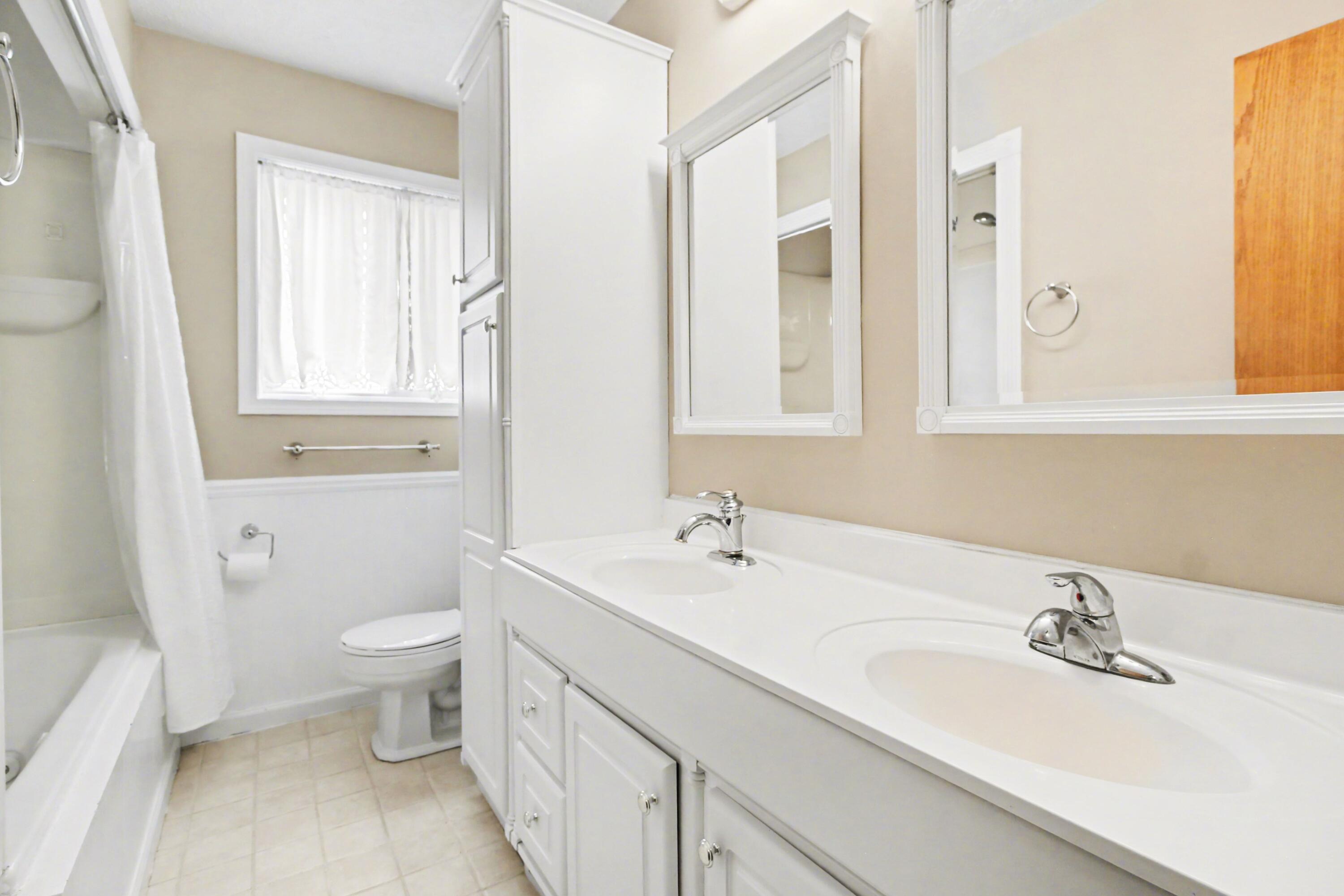833 Lambkins Road Saline, MI 48176 - Photo 20 of 37 017_file_9792