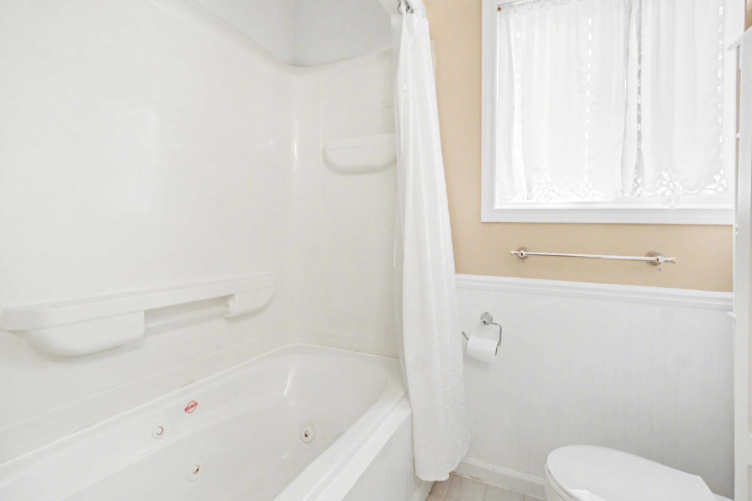 833 Lambkins Road Saline, MI 48176 - Photo 21 of 37 018_file_9020