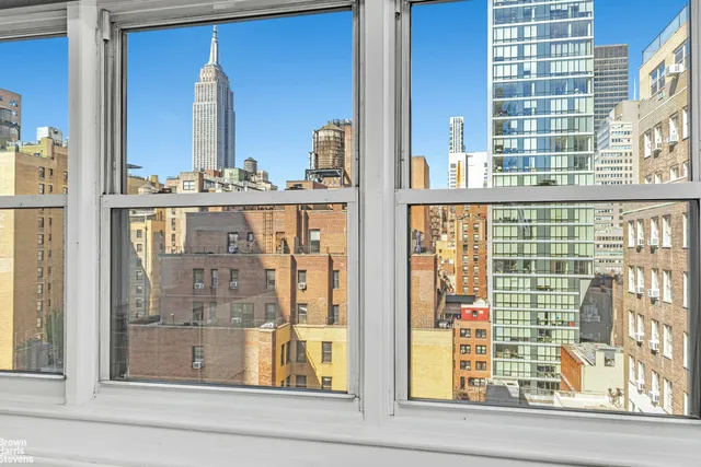 $865,000 | 155 East 38th Street, Unit 16B | Murray Hill