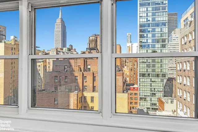 $865,000 | 155 East 38th Street, Unit 16B | Murray Hill