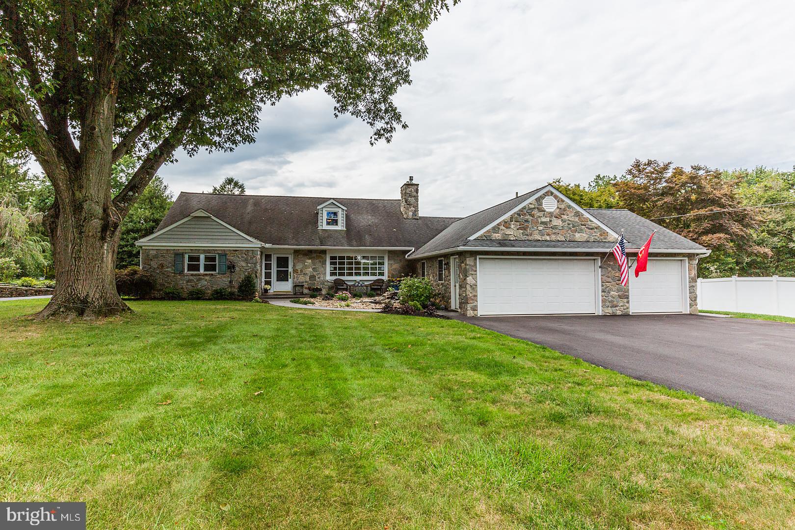 10 Ridgewood Road Lancaster, PA 17603 - Photo 4 of 114 Gallery Image 4