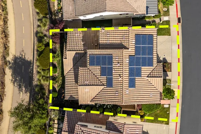 a picture of a bench in front of door