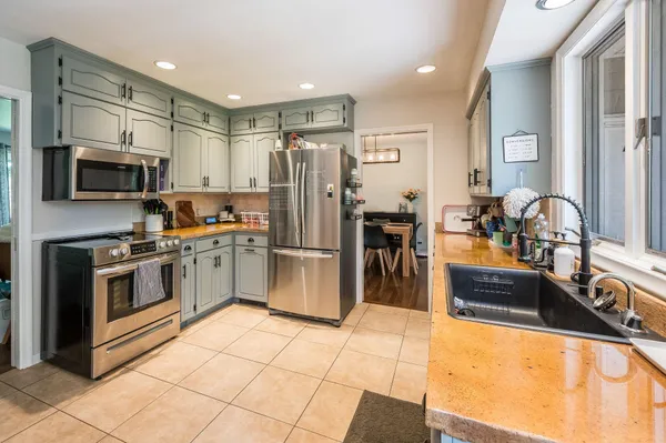 $309,900 | 915 South Hampton Street, Fairmont, MN 56031