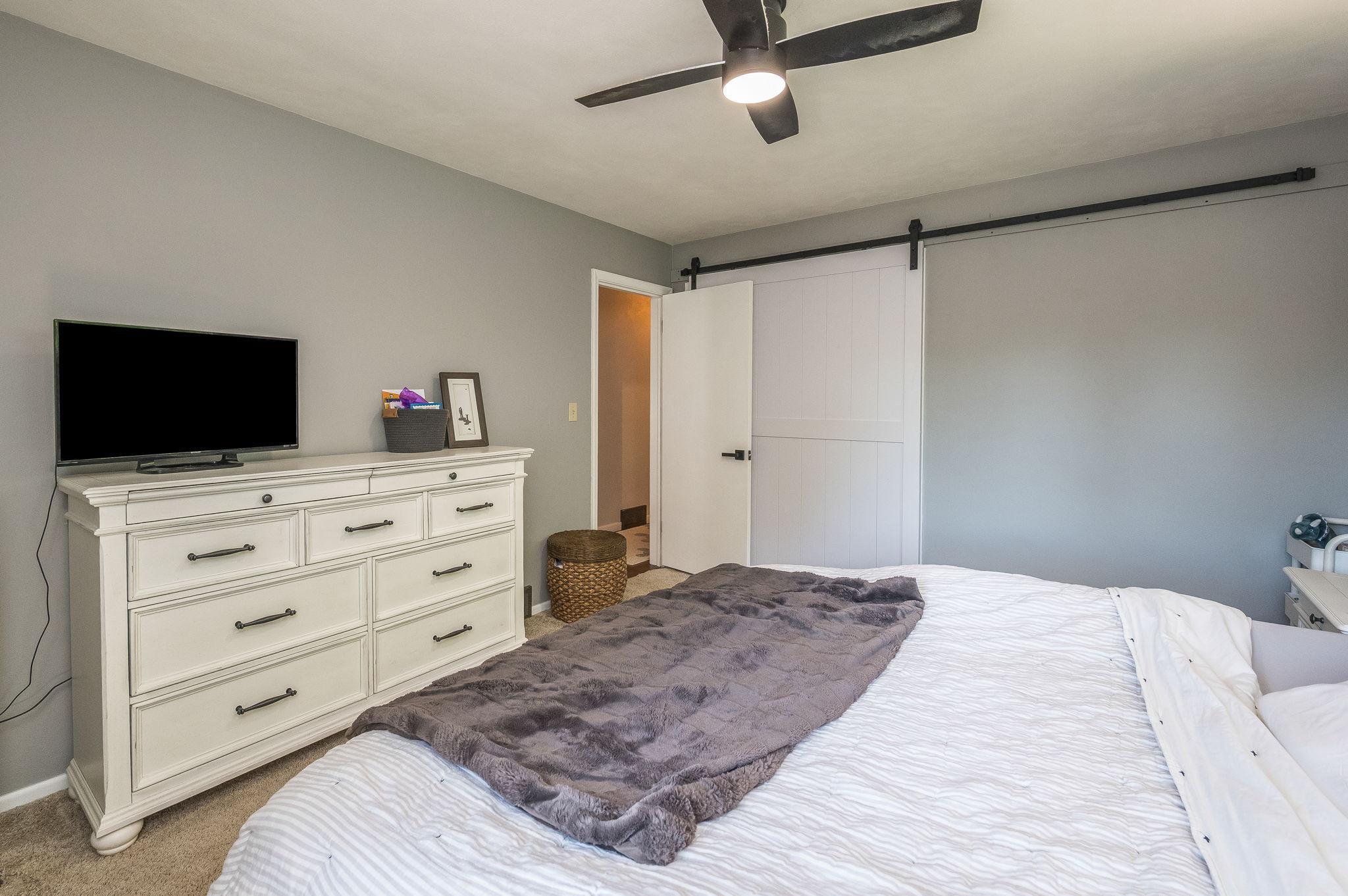 915 South Hampton Street Fairmont, MN 56031 - Photo 18 of 43