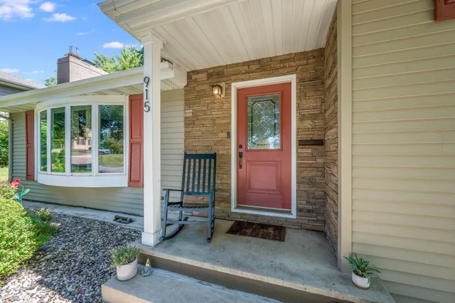 $309,900 | 915 South Hampton Street, Fairmont, MN 56031