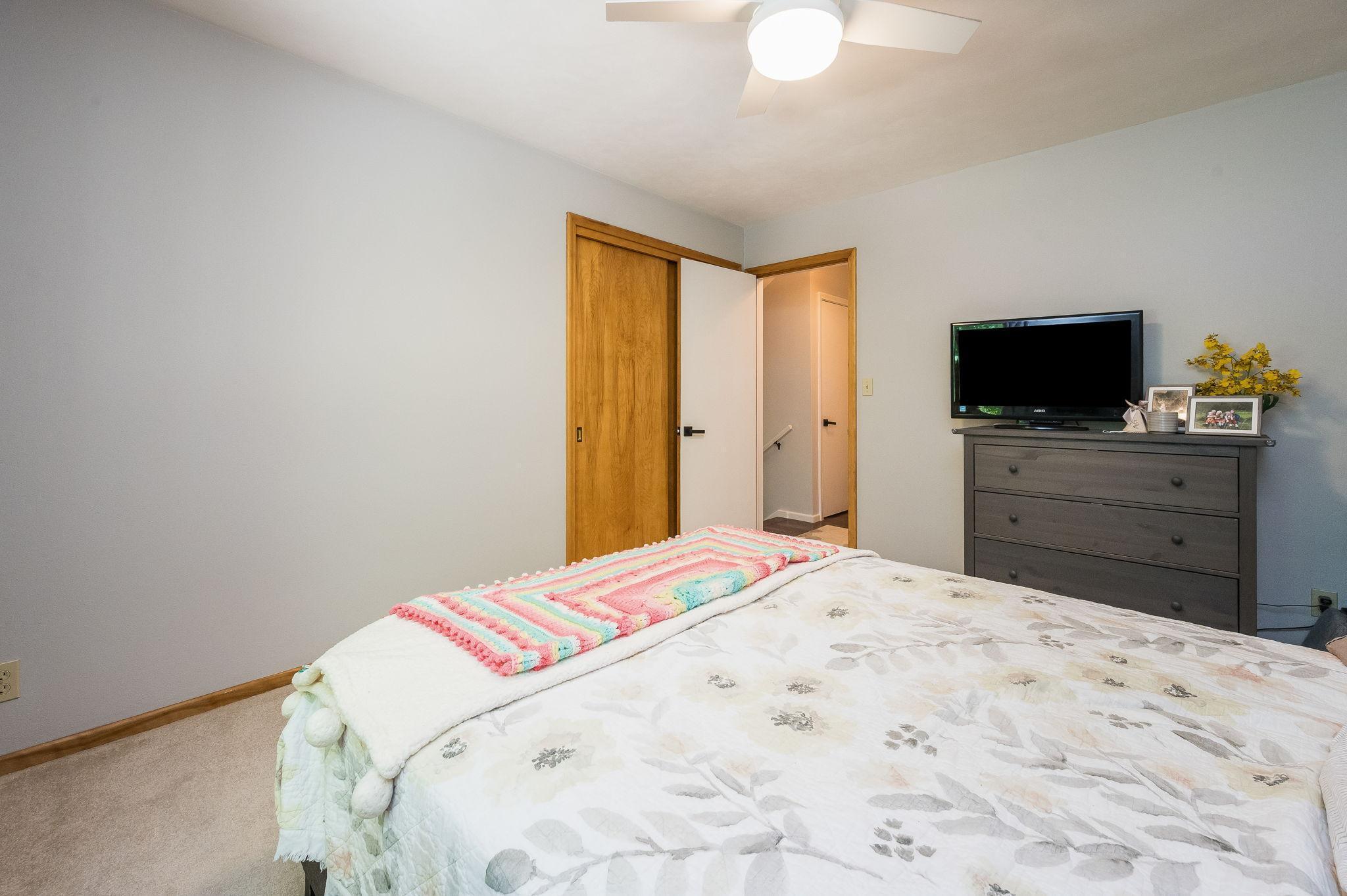 915 South Hampton Street Fairmont, MN 56031 - Photo 23 of 43