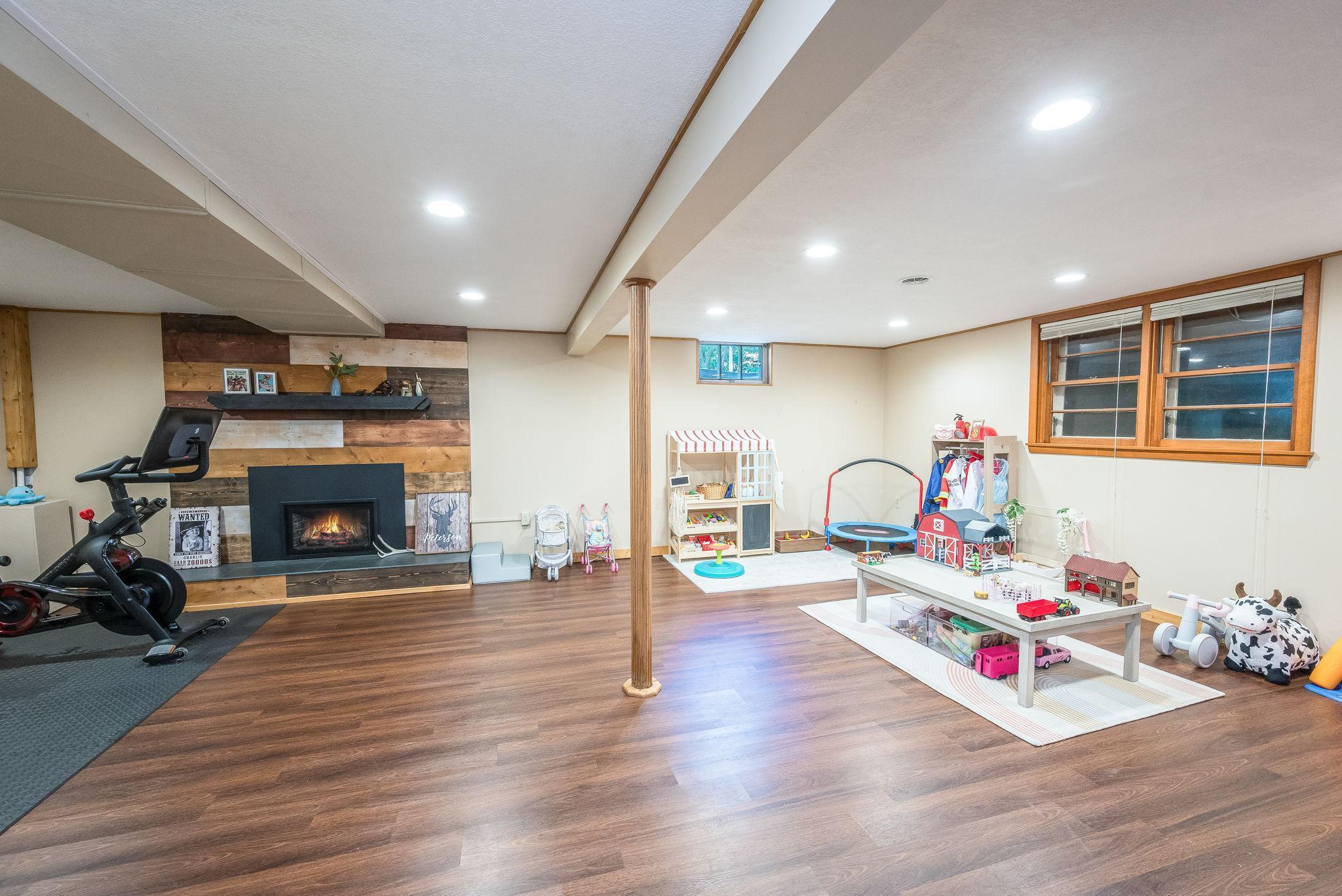 915 South Hampton Street Fairmont, MN 56031 - Photo 27 of 43