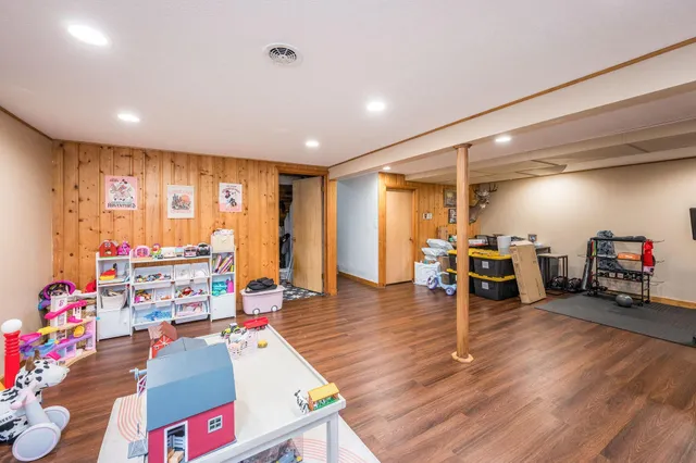 $309,900 | 915 South Hampton Street, Fairmont, MN 56031