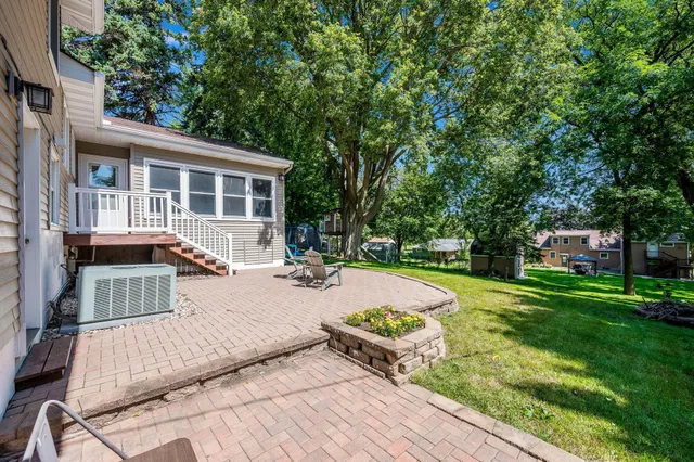 $309,900 | 915 South Hampton Street, Fairmont, MN 56031