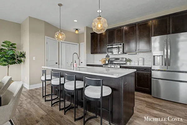 $430,000 | 7085 Koper Circle, Zeeland, MI 49464