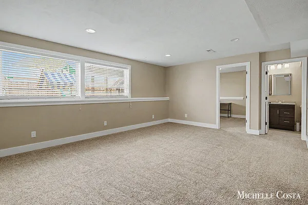 $430,000 | 7085 Koper Circle, Zeeland, MI 49464