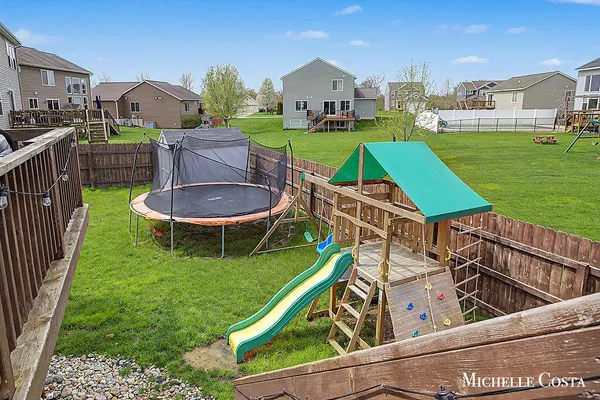 $430,000 | 7085 Koper Circle, Zeeland, MI 49464