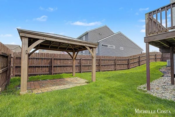 $430,000 | 7085 Koper Circle, Zeeland, MI 49464