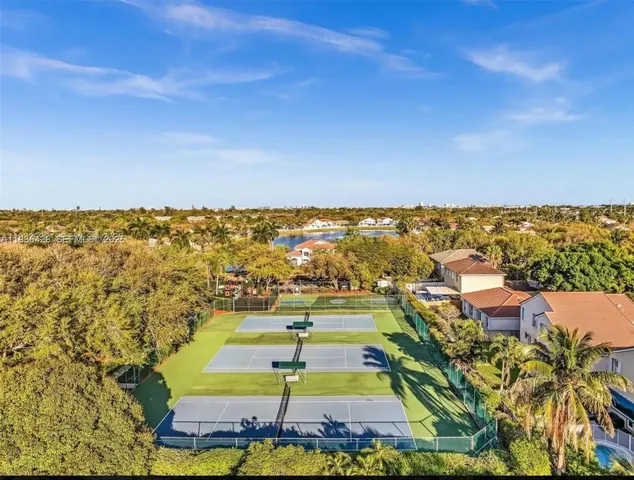 $6,799 | Oakridge, Hollywood, FL 33312