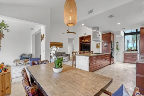 $715,000 | 302 Sea Oats Drive, Unit E, Juno Beach, FL 33408