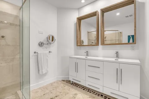 $715,000 | 302 Sea Oats Drive, Unit E, Juno Beach, FL 33408