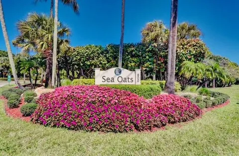 $715,000 | 302 Sea Oats Drive, Unit E, Juno Beach, FL 33408