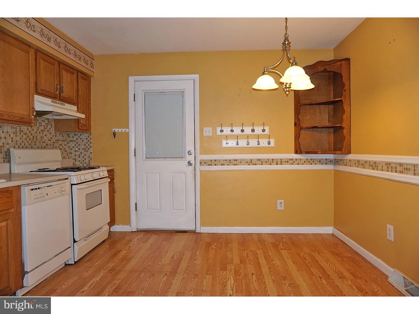 515 North Forklanding Road Maple Shade, NJ 08052 - Photo 8 of 24