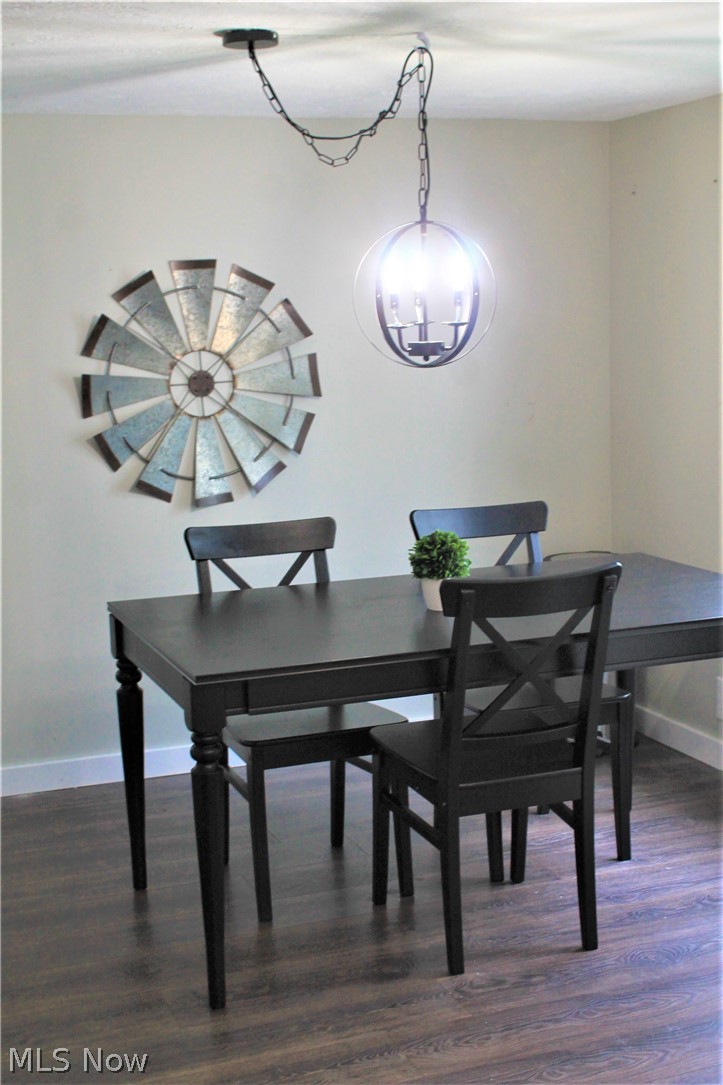 291 Cummings Road Vermilion, OH 44089 - Photo 15 of 24 Dining Area