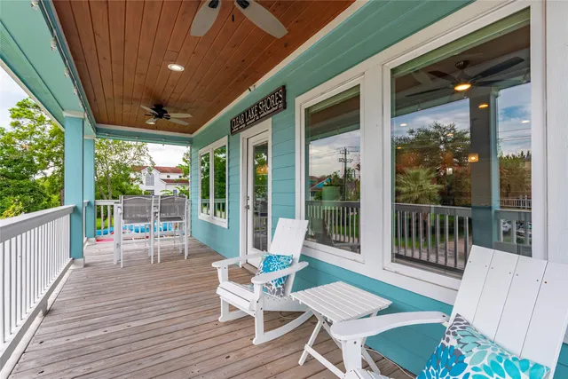 $635,000 | 406 Clear Lake Road, Clear Lake Shores, TX 77565