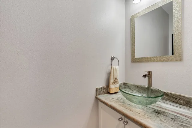 $635,000 | 406 Clear Lake Road, Clear Lake Shores, TX 77565