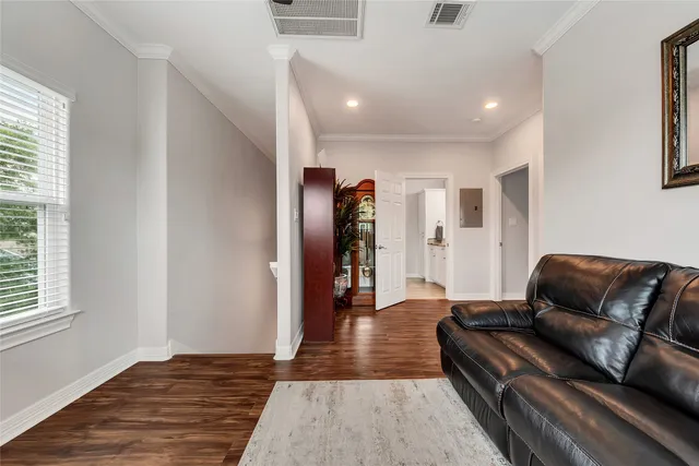 $635,000 | 406 Clear Lake Road, Clear Lake Shores, TX 77565