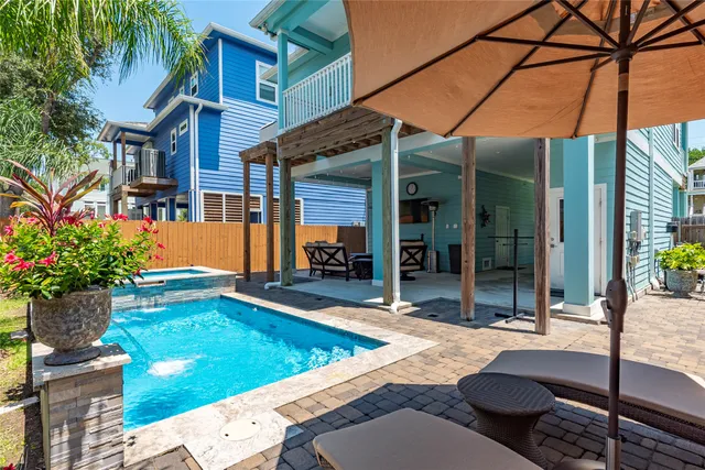 $635,000 | 406 Clear Lake Road, Clear Lake Shores, TX 77565