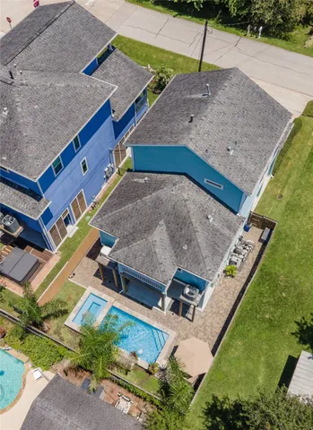 $635,000 | 406 Clear Lake Road, Clear Lake Shores, TX 77565