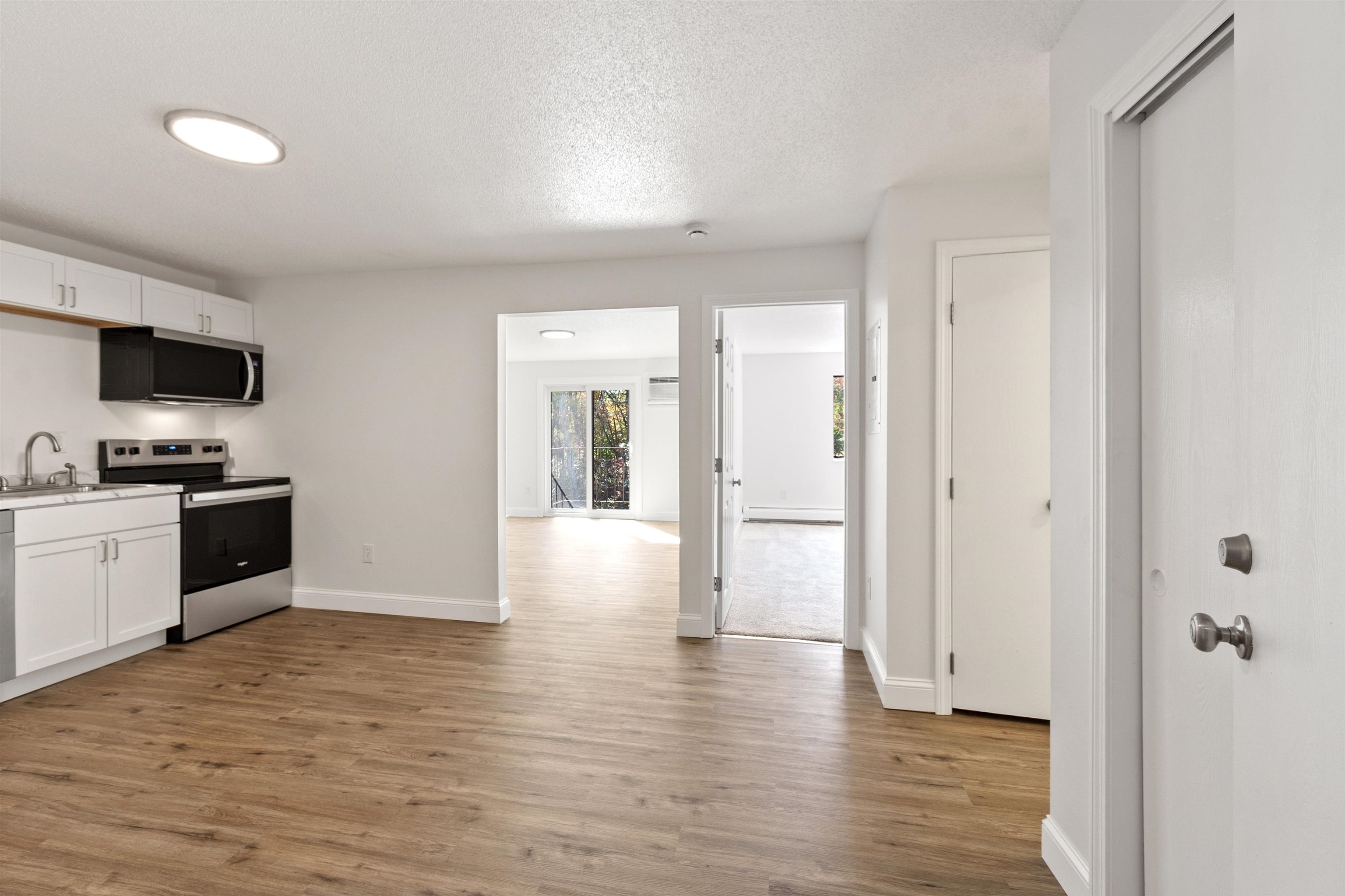 1345 Bodwell Road, Unit 11 Manchester, NH 03109 - Photo 5 of 25