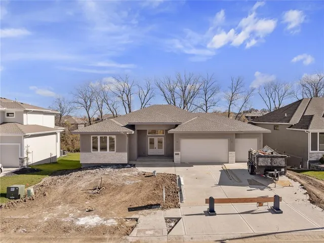 $752,975 | 8937 Shady Bend Road, Lenexa, KS 66227