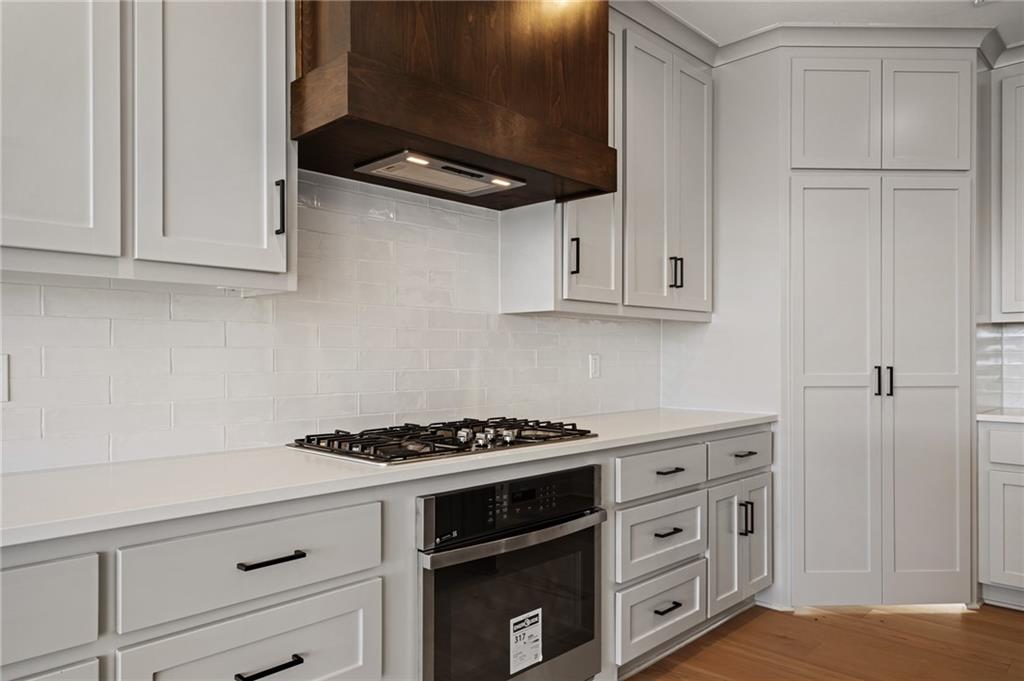 8937 Shady Bend Road Lenexa, KS 66227 - Photo 17 of 49