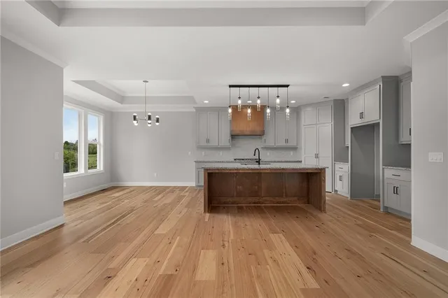 $752,975 | 8937 Shady Bend Road, Lenexa, KS 66227