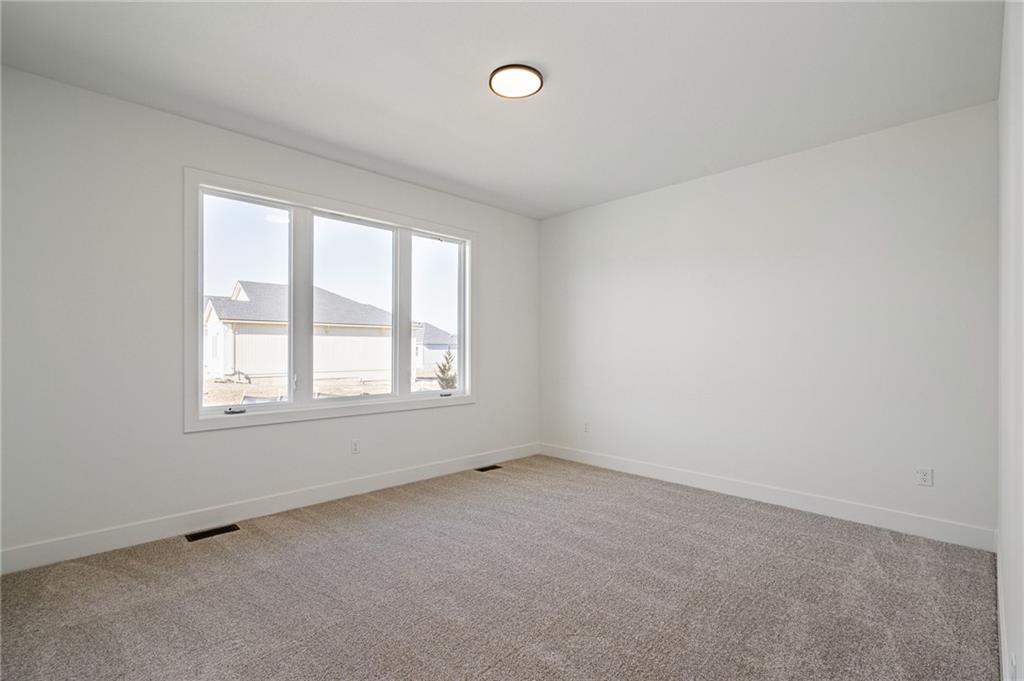 8937 Shady Bend Road Lenexa, KS 66227 - Photo 30 of 49