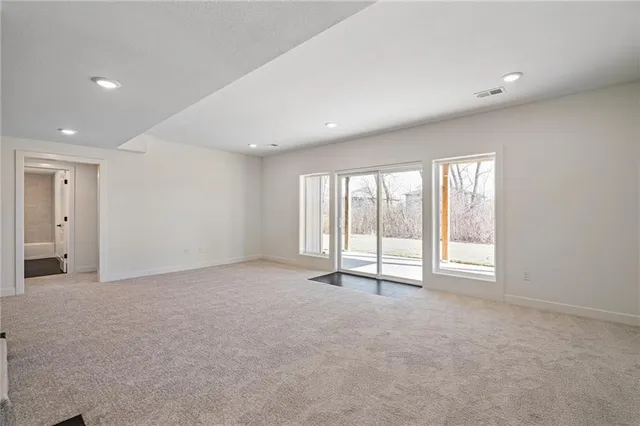 $752,975 | 8937 Shady Bend Road, Lenexa, KS 66227