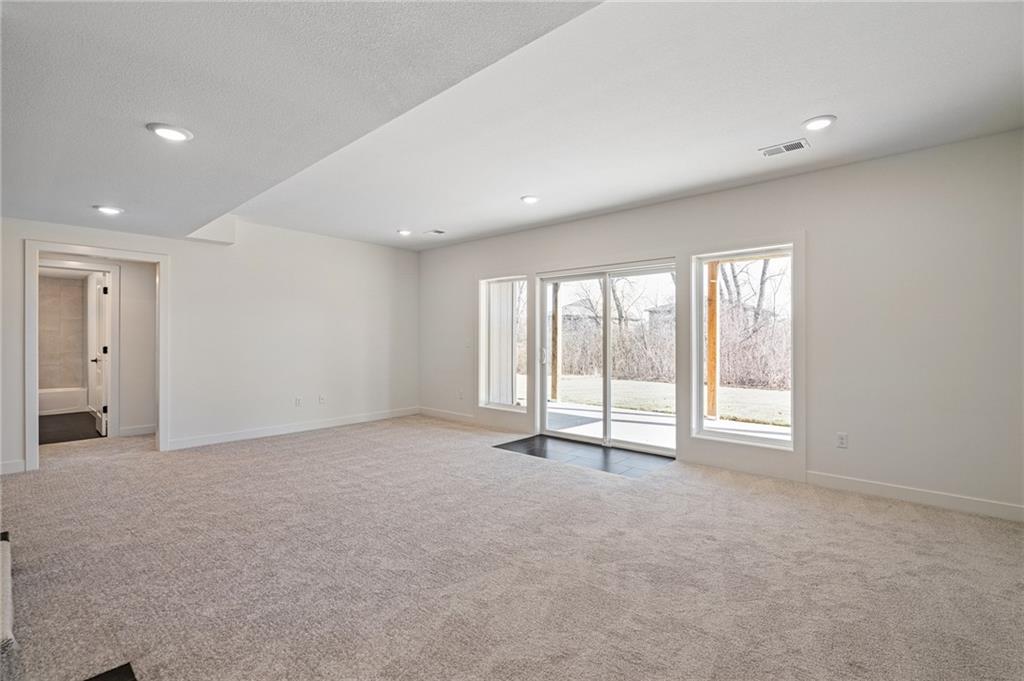 8937 Shady Bend Road Lenexa, KS 66227 - Photo 36 of 49