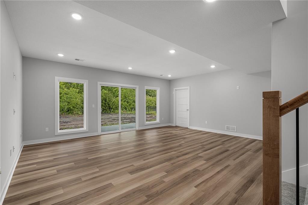 8937 Shady Bend Road Lenexa, KS 66227 - Photo 40 of 56