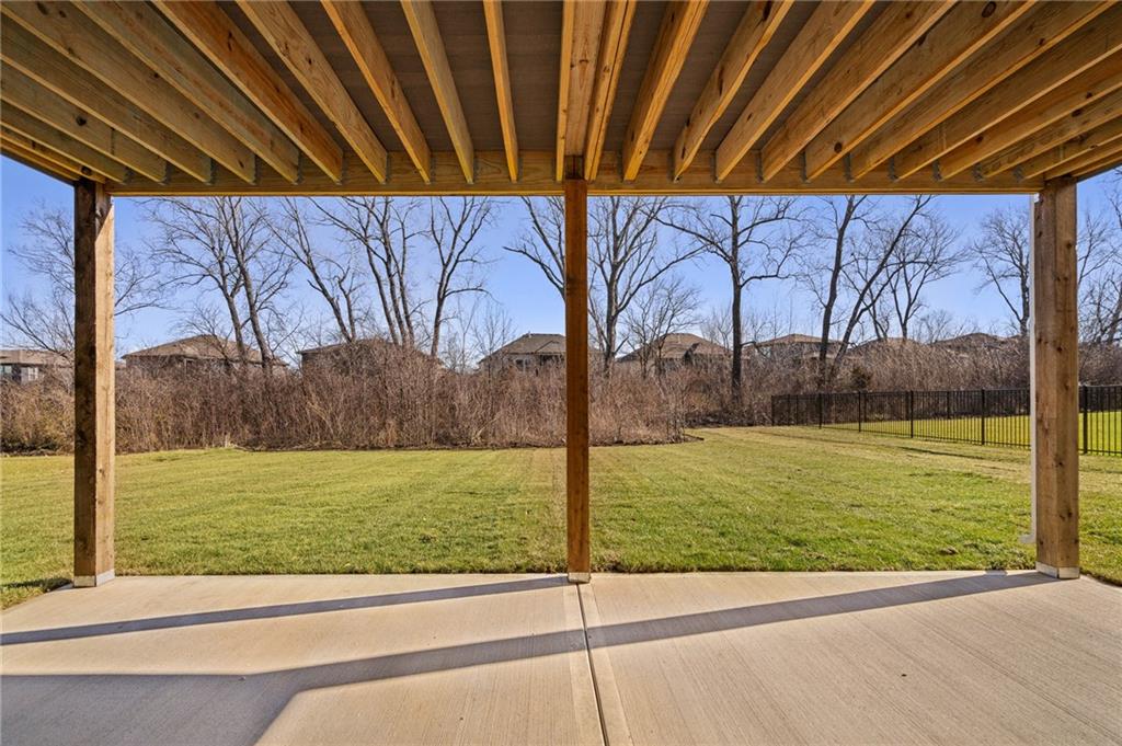 8937 Shady Bend Road Lenexa, KS 66227 - Photo 41 of 49