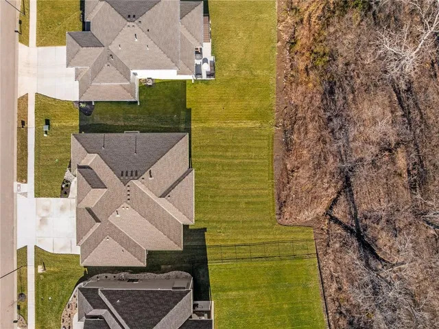 $752,975 | 8937 Shady Bend Road, Lenexa, KS 66227