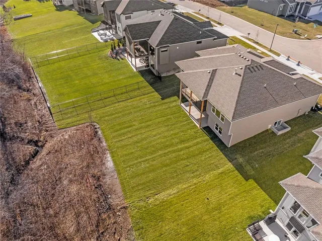 $752,975 | 8937 Shady Bend Road, Lenexa, KS 66227
