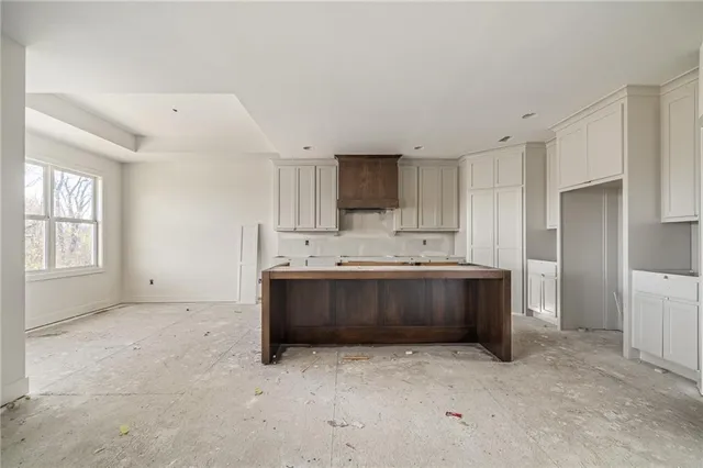 $752,975 | 8937 Shady Bend Road, Lenexa, KS 66227